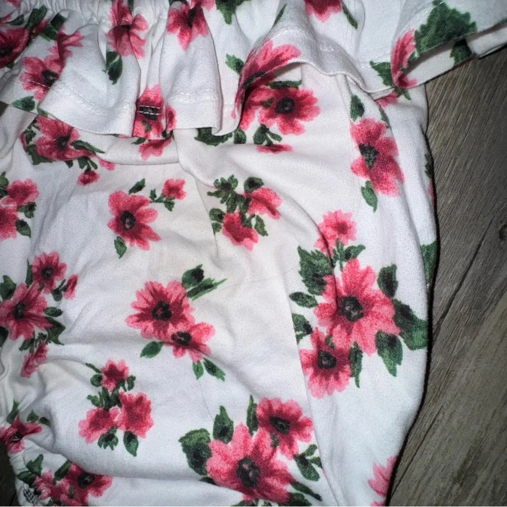 ☀️6/$20☀️ Bailey’s Blossoms Ruffle Bodysuit